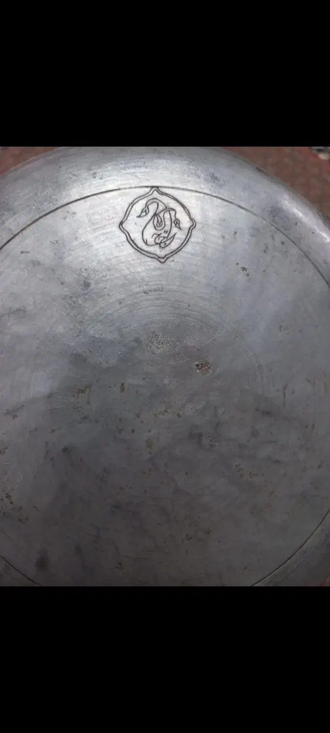 بشقاب مسی قاجاری تاریخ دار و صاحبه دار|کلکسیون اشیاء عتیقه|قم, پردیسان|دیوار