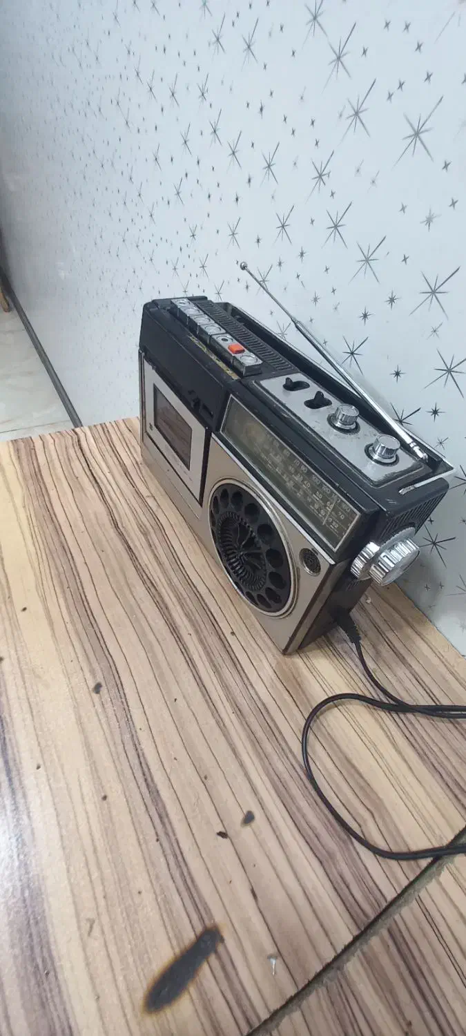 رادیوضبط یکوپانصد|کلکسیون اشیاء عتیقه|بابا حیدر, |دیوار