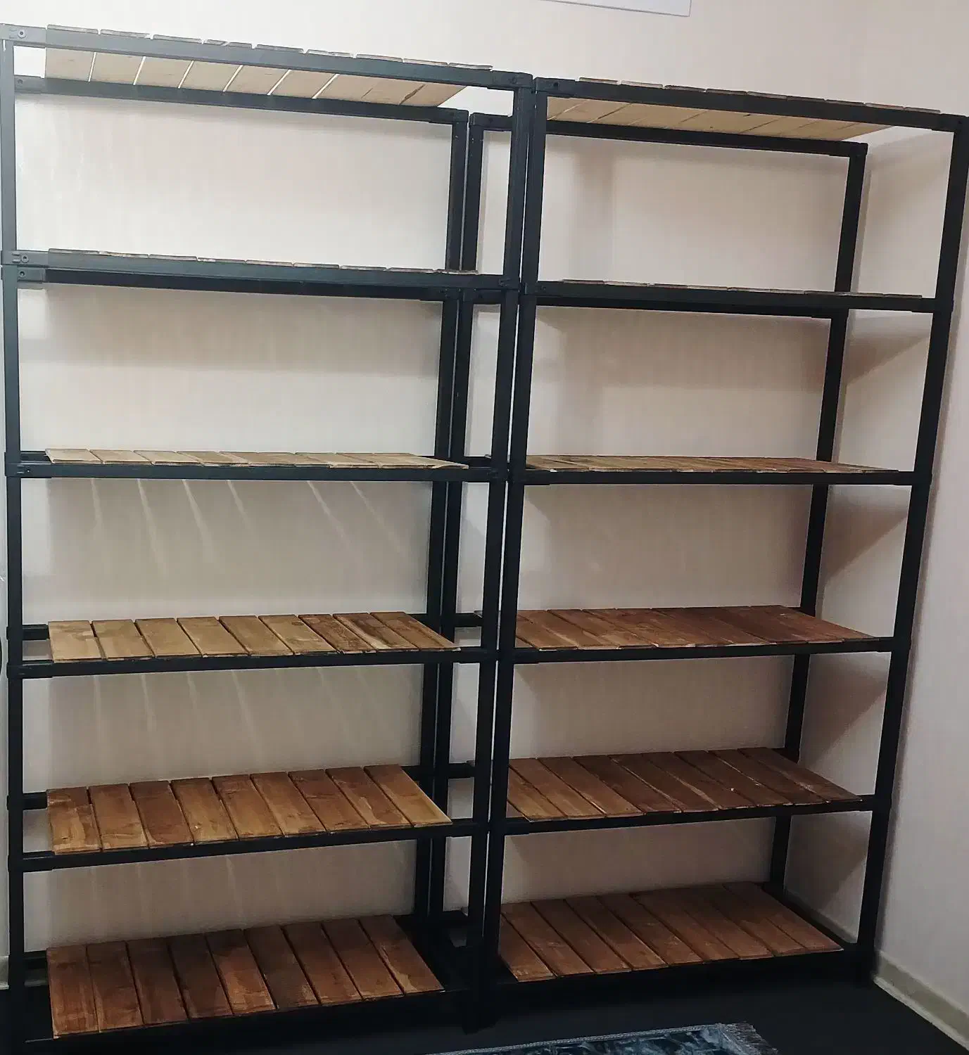 قفسه|کتابخانه، شلف، قفسه‌های دیواری|شیراز, شهرک فرهنگیان|دیوار