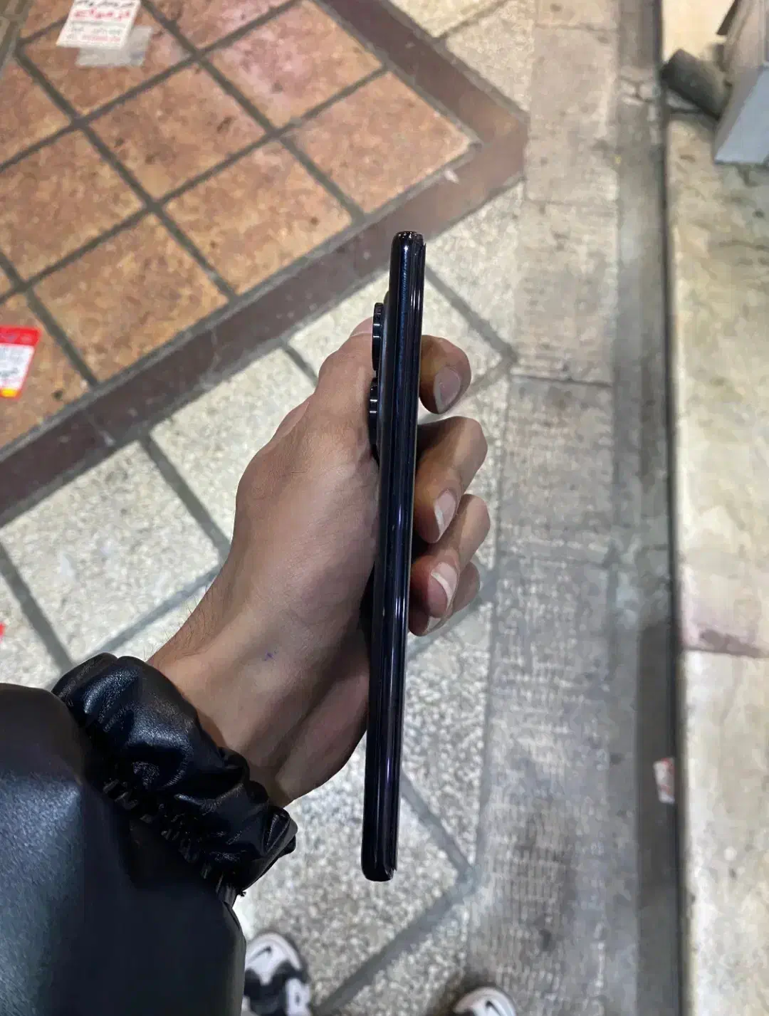 نوت چهارده پرو256رام8|موبایل|بروجرد, |دیوار