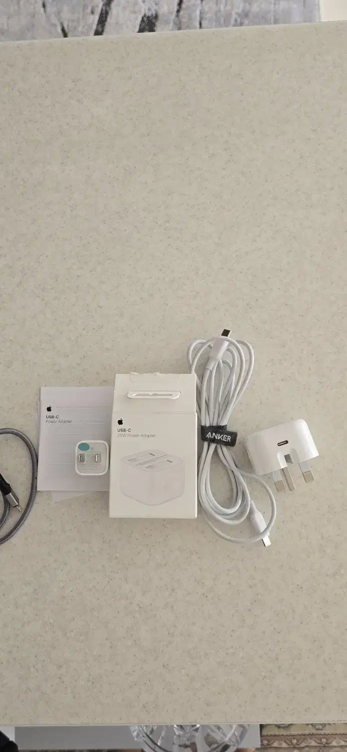 دوعدد شارژر اصلی ایفون دوعدد کابل|لوازم جانبی موبایل و تبلت|سنندج, |دیوار