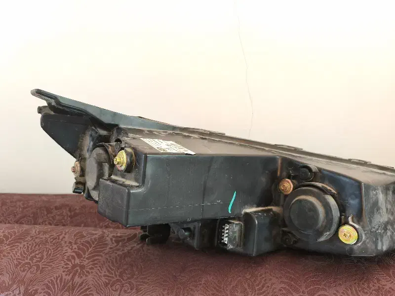 چراغ جلو تارا|قطعات یدکی و لوازم جانبی|خمینیشهر, |دیوار