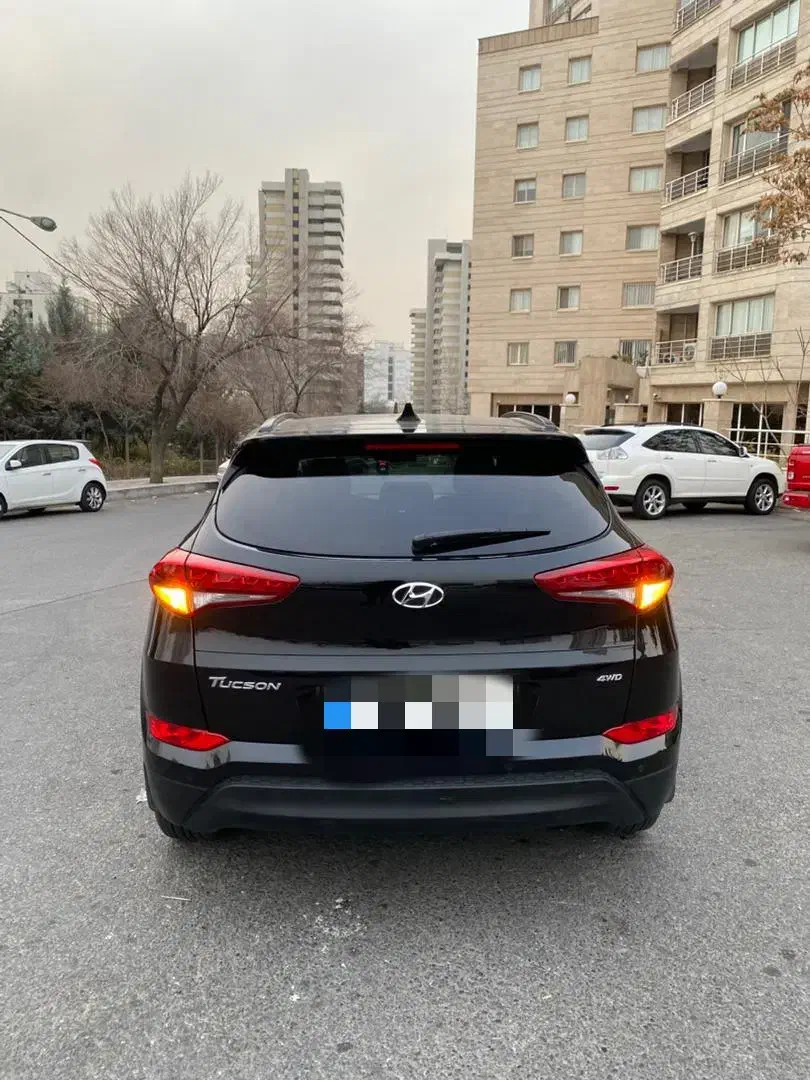 توسان مدل ۲۰۱۷|خودرو سواری و وانت|تهران, عباس‌آباد|دیوار