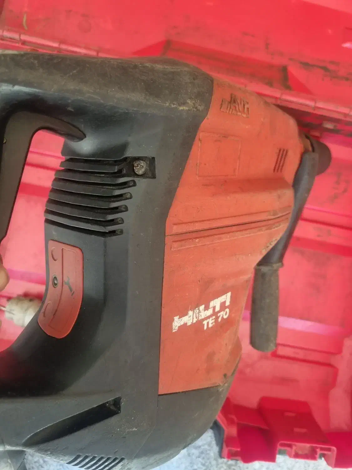 دلر و هیلتی آلمانی|ابزارآلات|قزوین, |دیوار