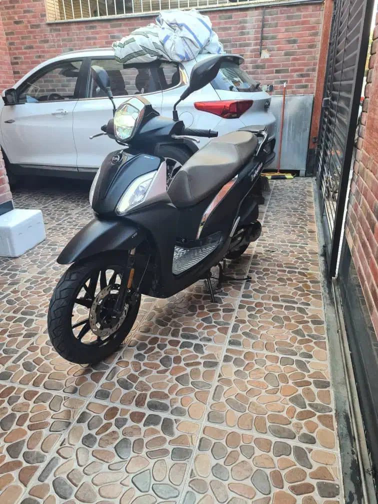 لاکی ۲۰۰ سی سی اس وای ام تایوان ۱۴۰۲|موتورسیکلت|شیراز, شهرک مفتح|دیوار