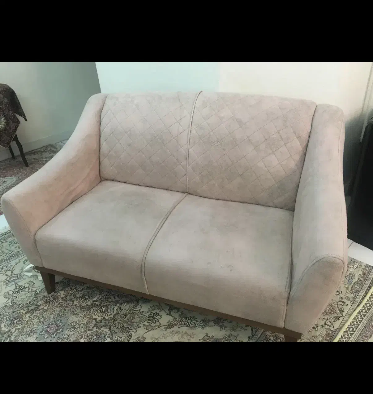 نیم ست مبل راحتی ۴ نفره سالم بدون زدگی و پارگی|مبلمان خانگی و میز عسلی|مشهد, هنرستان|دیوار