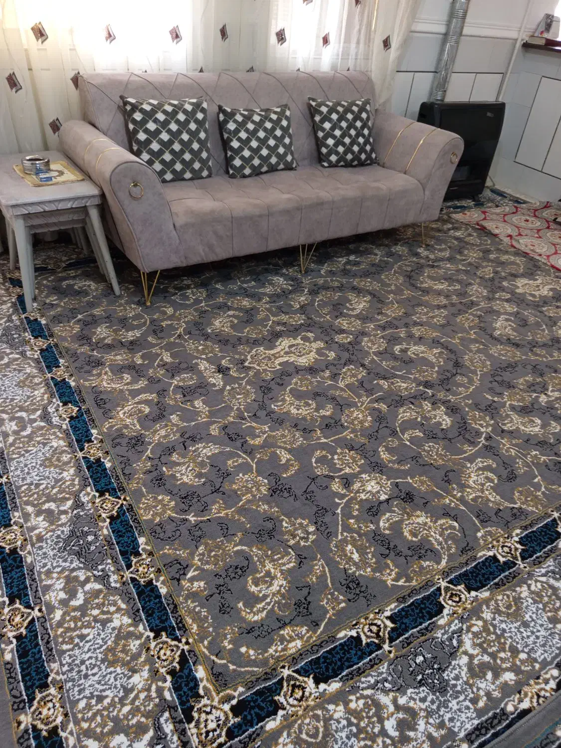 مبل و فرش|مبلمان خانگی و میز عسلی|ازنا, |دیوار