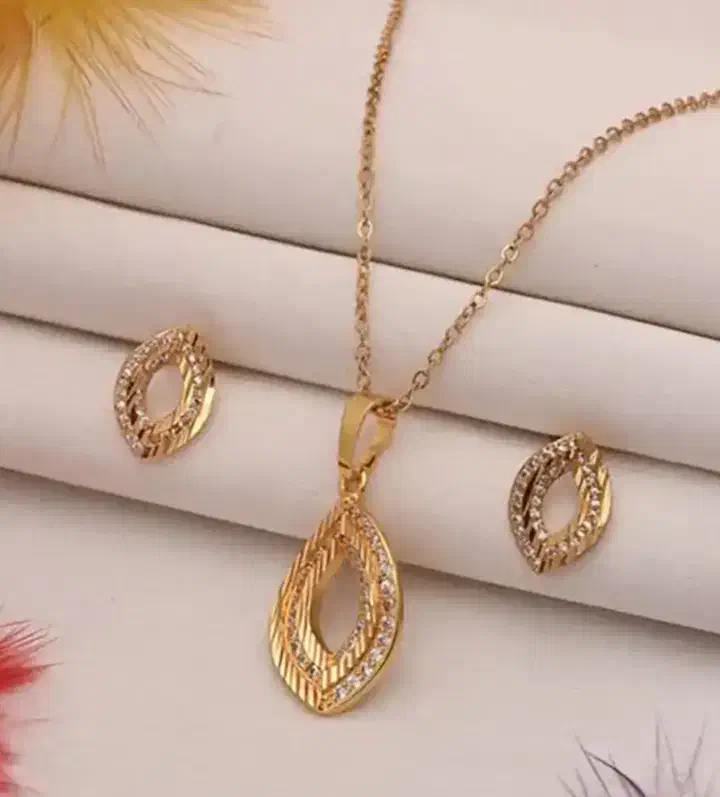 نیم ست سبک با اقساط کم/کمترین چک|جواهرات|قم, کیوانفر|دیوار