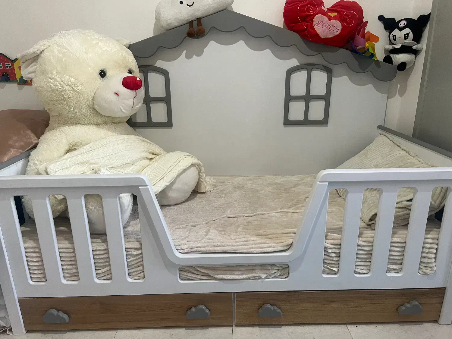 تخت و کمد کودک|تخت و صندلی بچه|تهران, کوی بیمه|دیوار