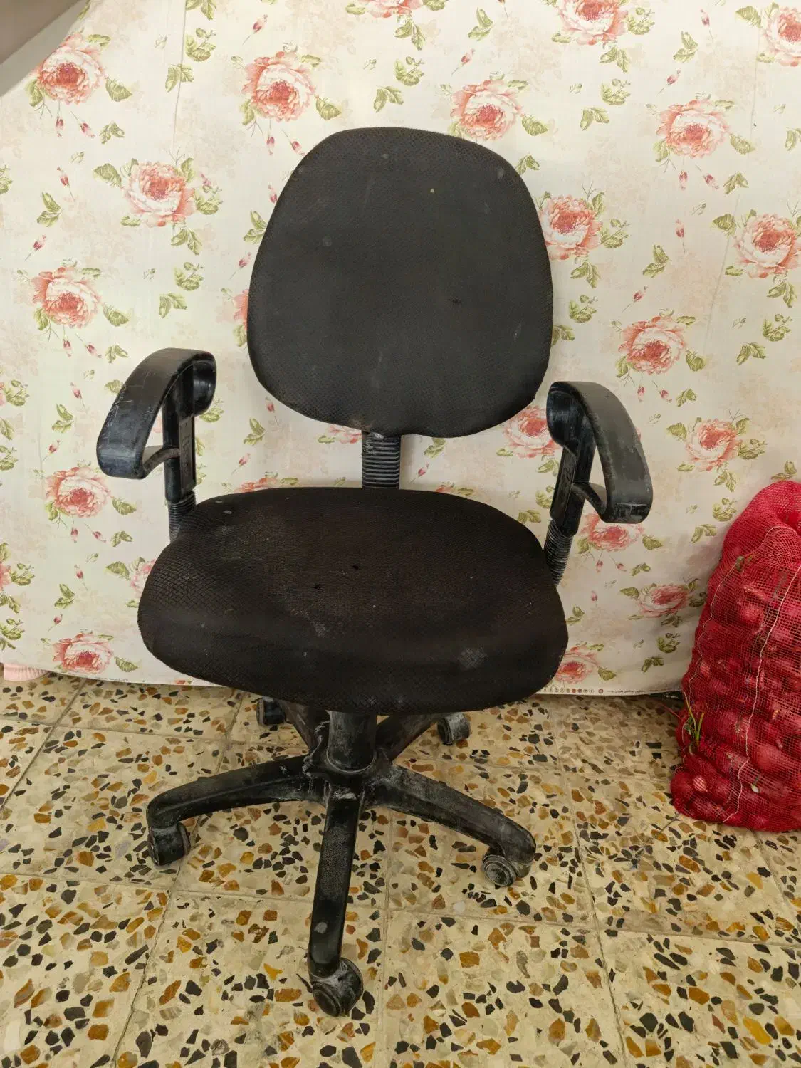 صندلی چرخ دار|صندلی و نیمکت|بوکان, |دیوار