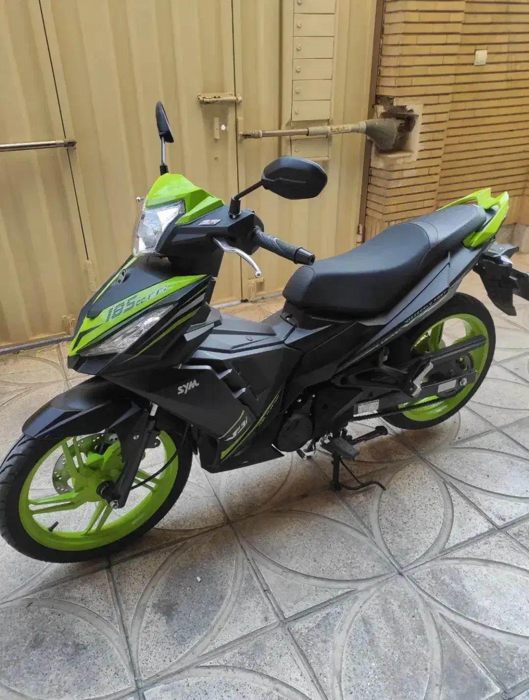 لاکی 185 مشابه صفر|موتورسیکلت|تهران, لاله زار|دیوار