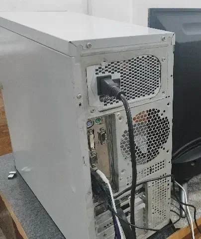 کامپیوتر|رایانه رومیزی|اهواز, کمپلو جنوبی|دیوار