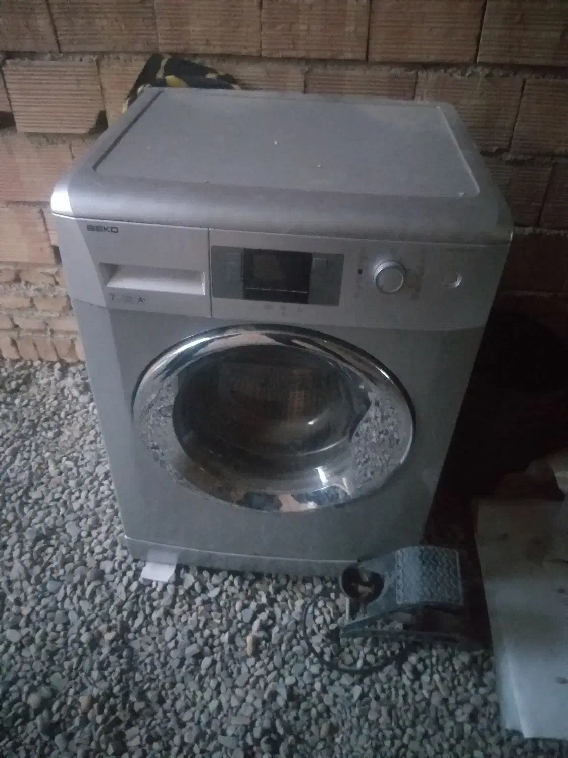 فروش لباسشویی ۷کیلو|ماشین لباسشویی و خشککن لباس|پارسآباد, |دیوار