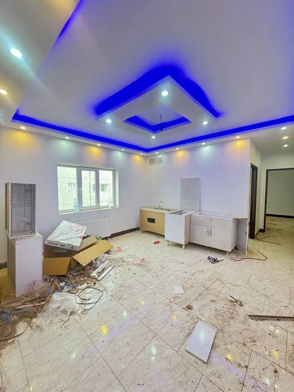 شهرک ابریشم/ مجتمع آلانه گستر/ ۹۰متری/ دوخوابه|فروش آپارتمان|چهارباغ, |دیوار