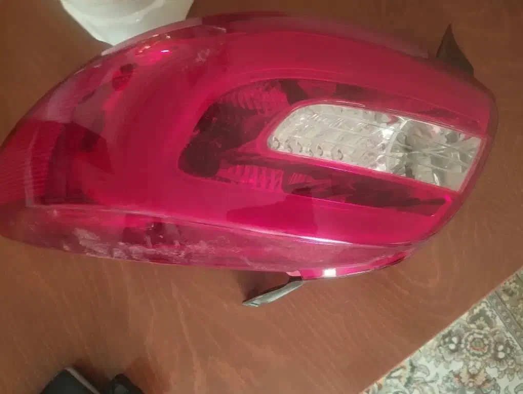 چراغ  عقب ۲۰۷|قطعات یدکی و لوازم جانبی|قزوین, |دیوار