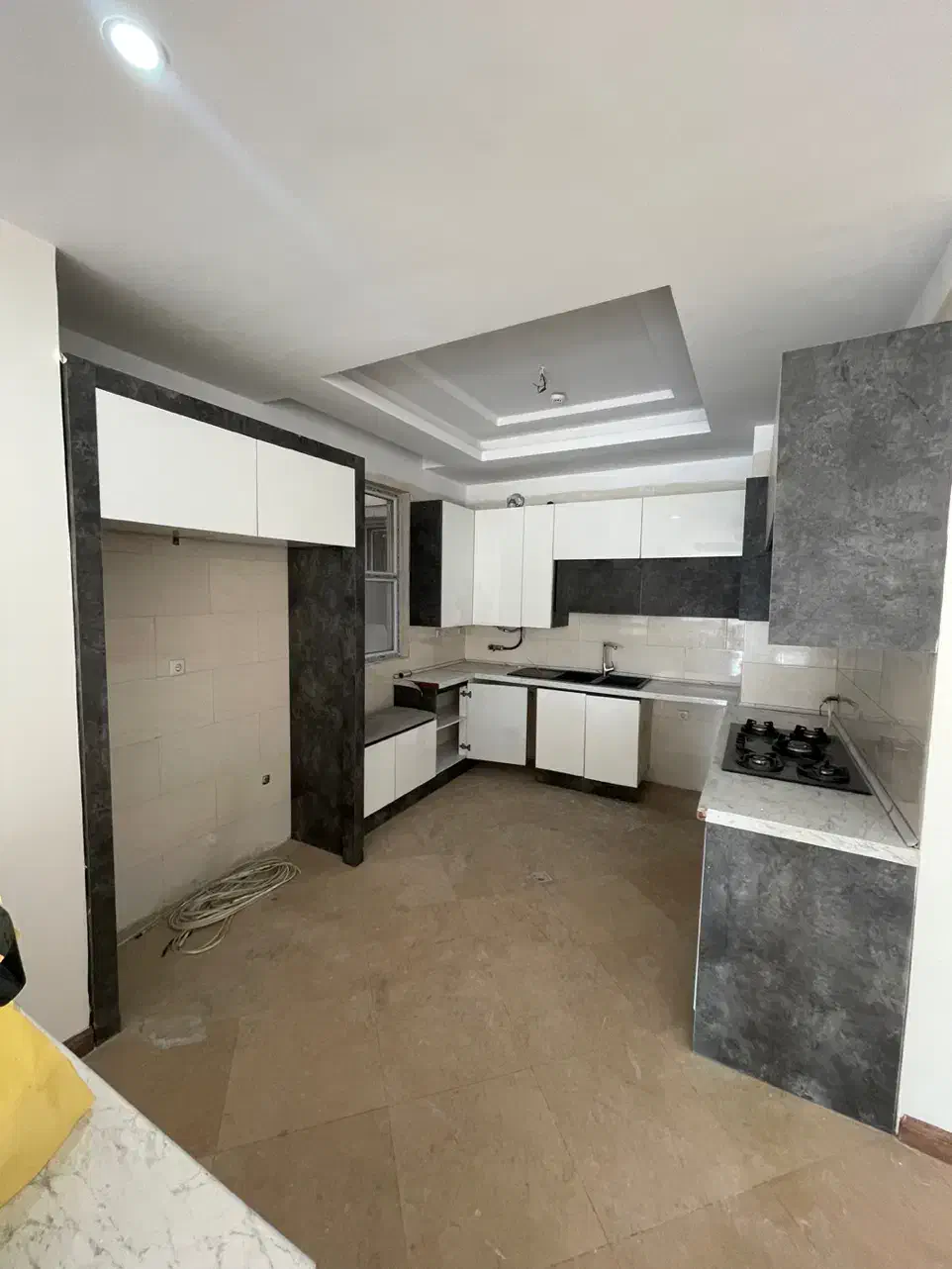 ۱۲۵ متر ۲پارکینگ بین سوم و چهارم ۵ساله پرده خور