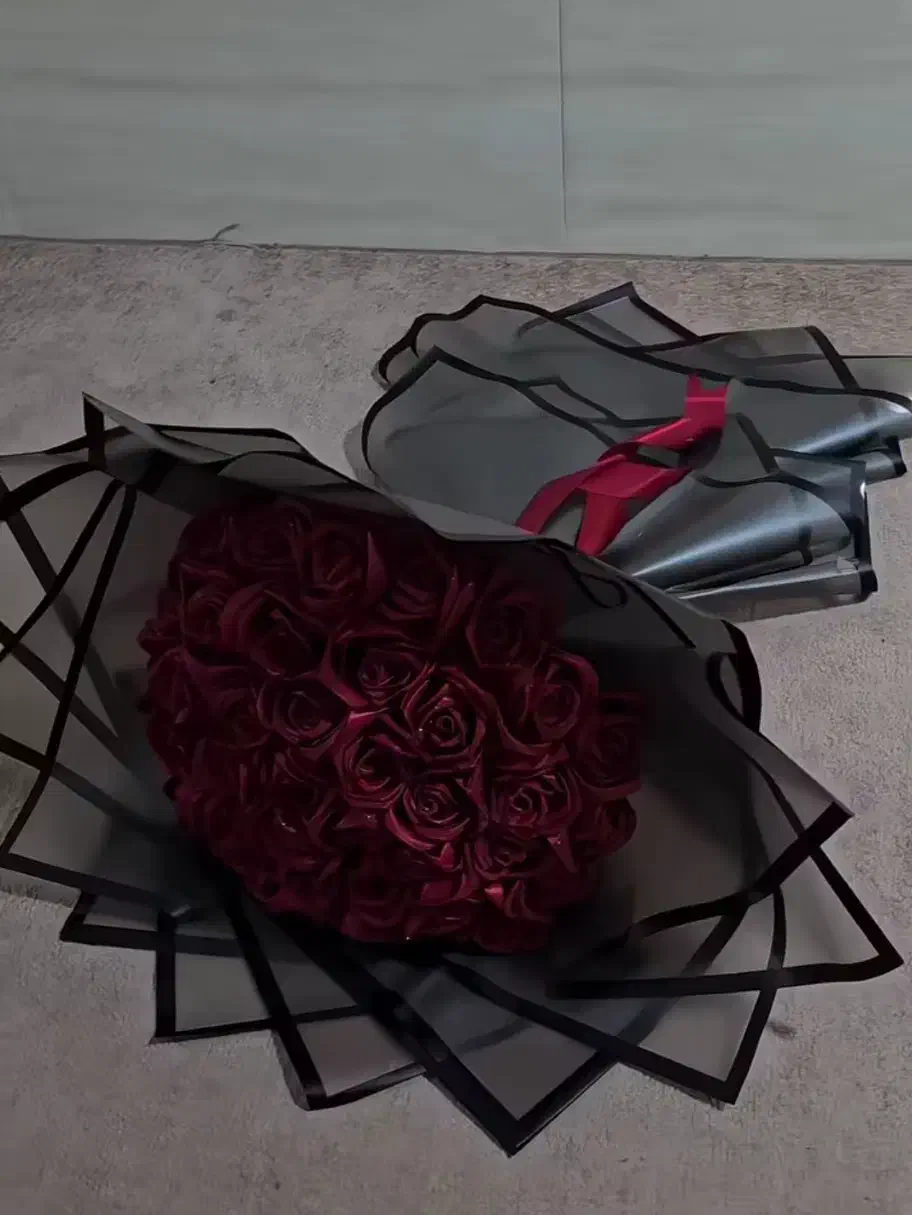 گل رز و پروانه|گل مصنوعی|نیشابور, شهرک جانبازان|دیوار