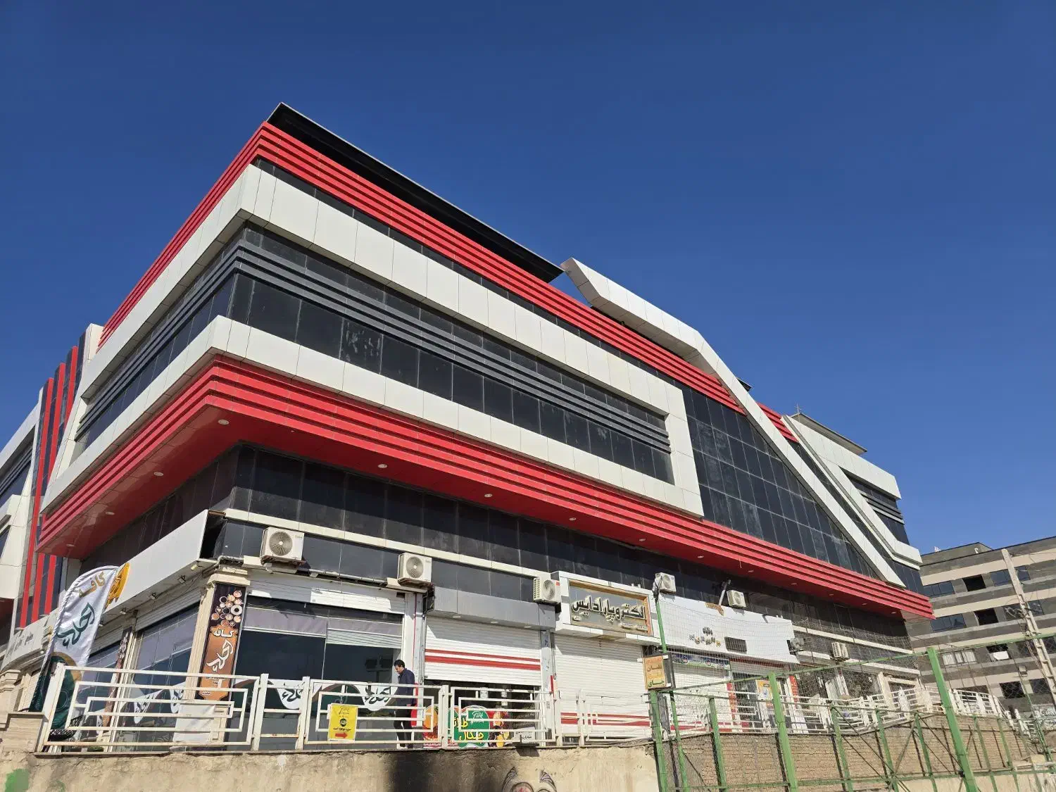 مغازه تجاری ۲۶ متر پاساژ پارادایس|فروش مغازه و غرفه|پرند, فاز ۰|دیوار