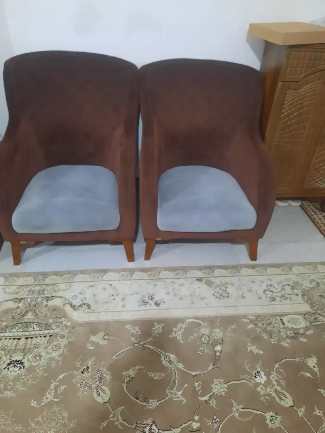 مبل ۷ نفره|مبلمان خانگی و میز عسلی|رشت, پل تالشان|دیوار