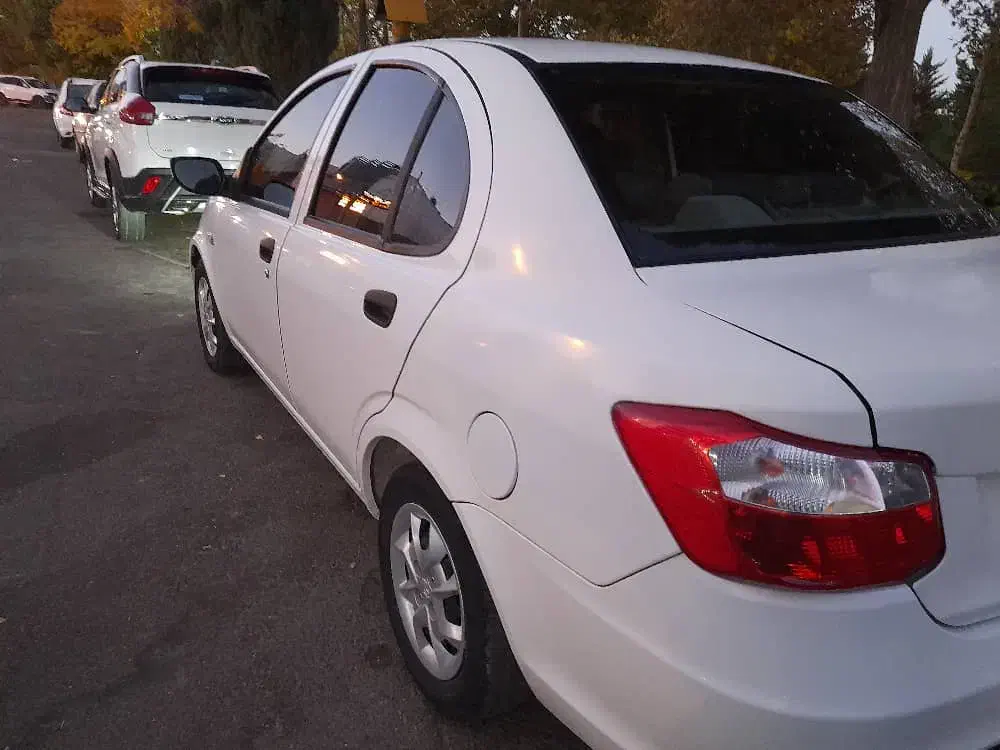 ساینا 1402|خودرو سواری و وانت|صدرا-فارس, فاز ۱|دیوار