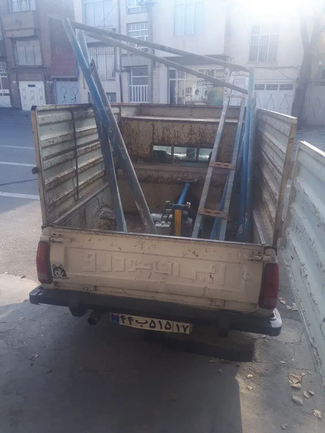 اجاره بالابرو نردبان و بتونیر وابزار آلات ساختمان|خدمات پیشه و مهارت|ارومیه, |دیوار