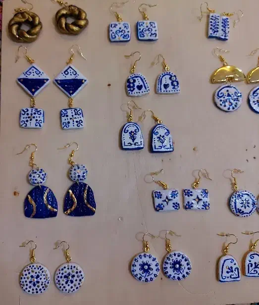 گوشواره  سنتی  زینتی|جواهرات|ری, علایین|دیوار