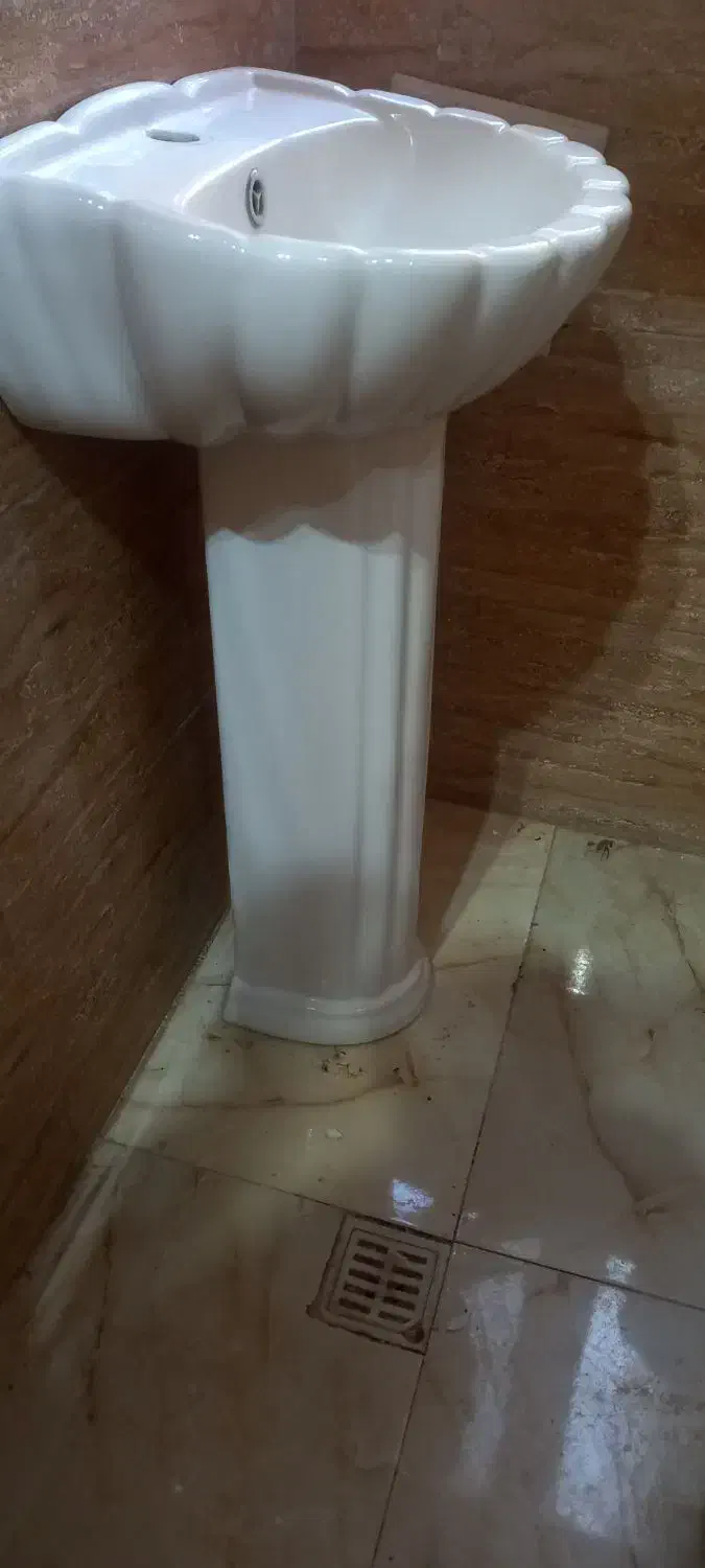 روشویی بسیار تمیز|لوازم سرویس بهداشتی|نسیم‌شهر, |دیوار