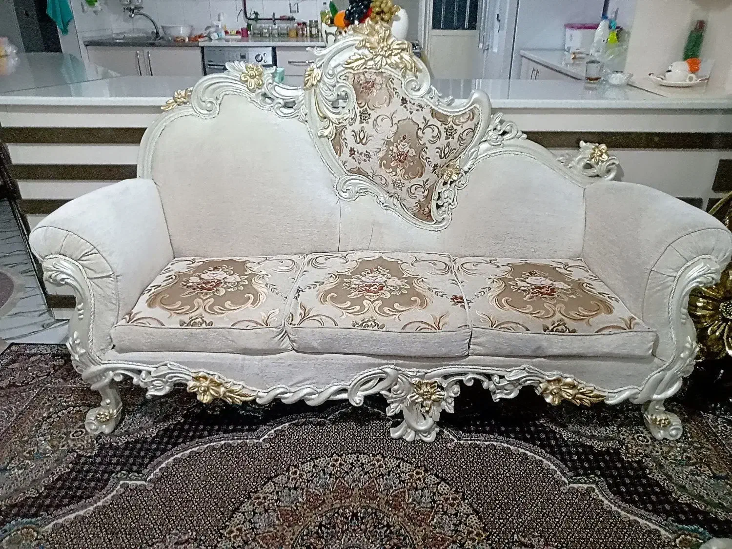 مبل سلطنتی سفارشی|مبلمان خانگی و میز عسلی|مراغه, |دیوار