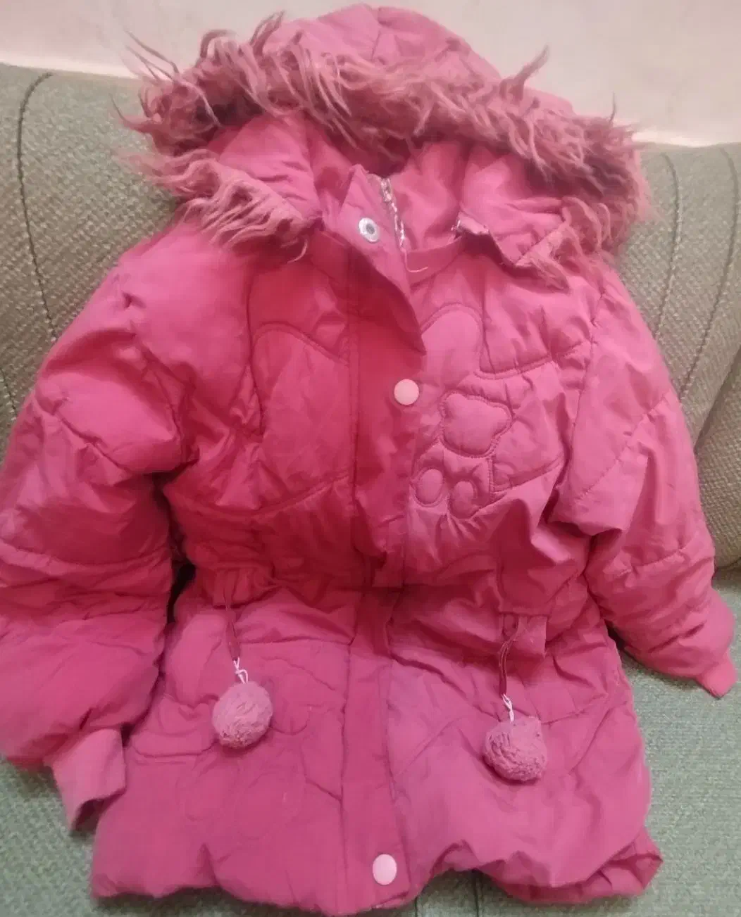 کاپشن|کفش و لباس بچه|تربتحیدریه, اندیشه|دیوار