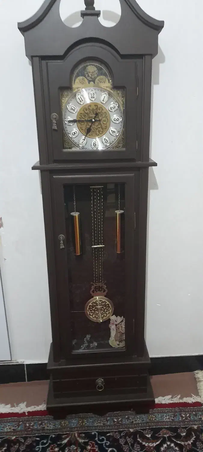 ساعت ایستاده موتوری سالم|ساعت دیواری و تزئینی|دورود, |دیوار