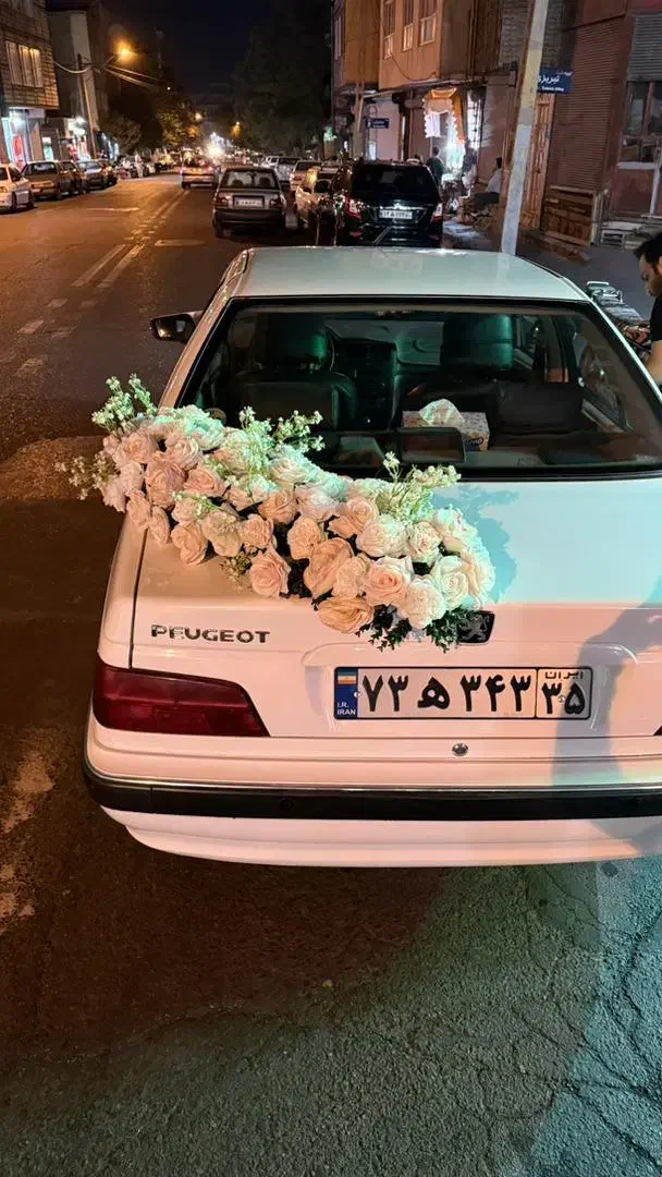 گل آرایی ماشین عروس|خدمات پذیرایی، مراسم|تبریز, |دیوار