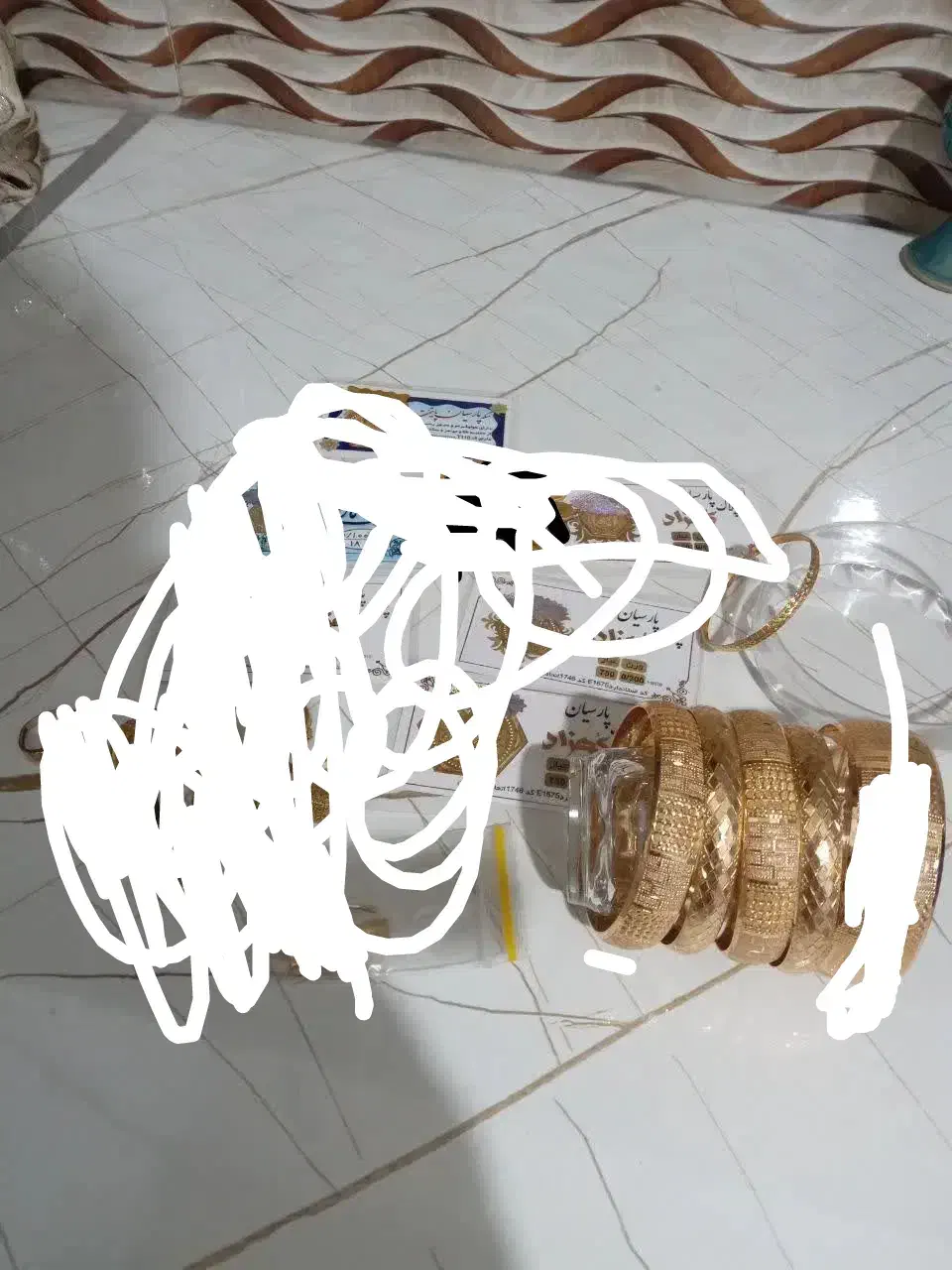 ۲۷گرم النگو. ونیم تک پوش ۸۰هزار بالا تابلو|جواهرات|بروجرد, |دیوار