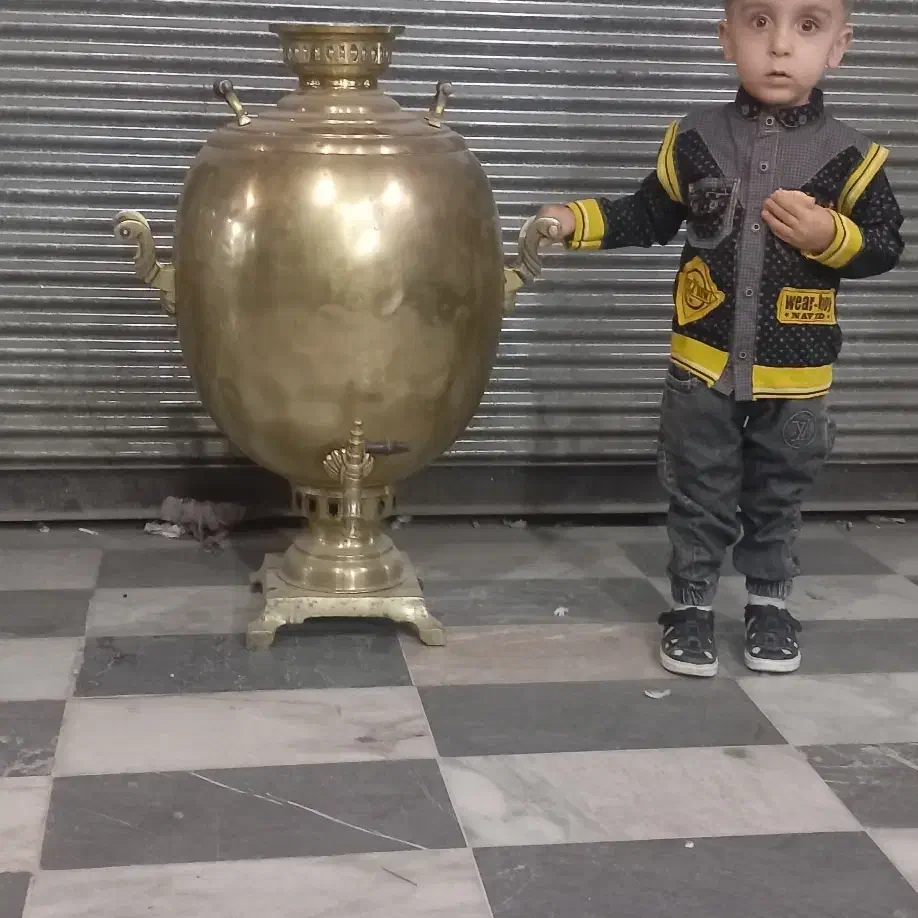 یک عدد سماور زغالی برنجی روسی|فعالیت داوطلبانه|نهاوند, |دیوار