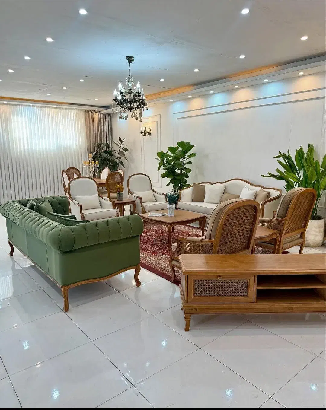 مبل نئوکلاسیک/اقساط /تولیدی|مبلمان خانگی و میز عسلی|مشهد, رسالت|دیوار