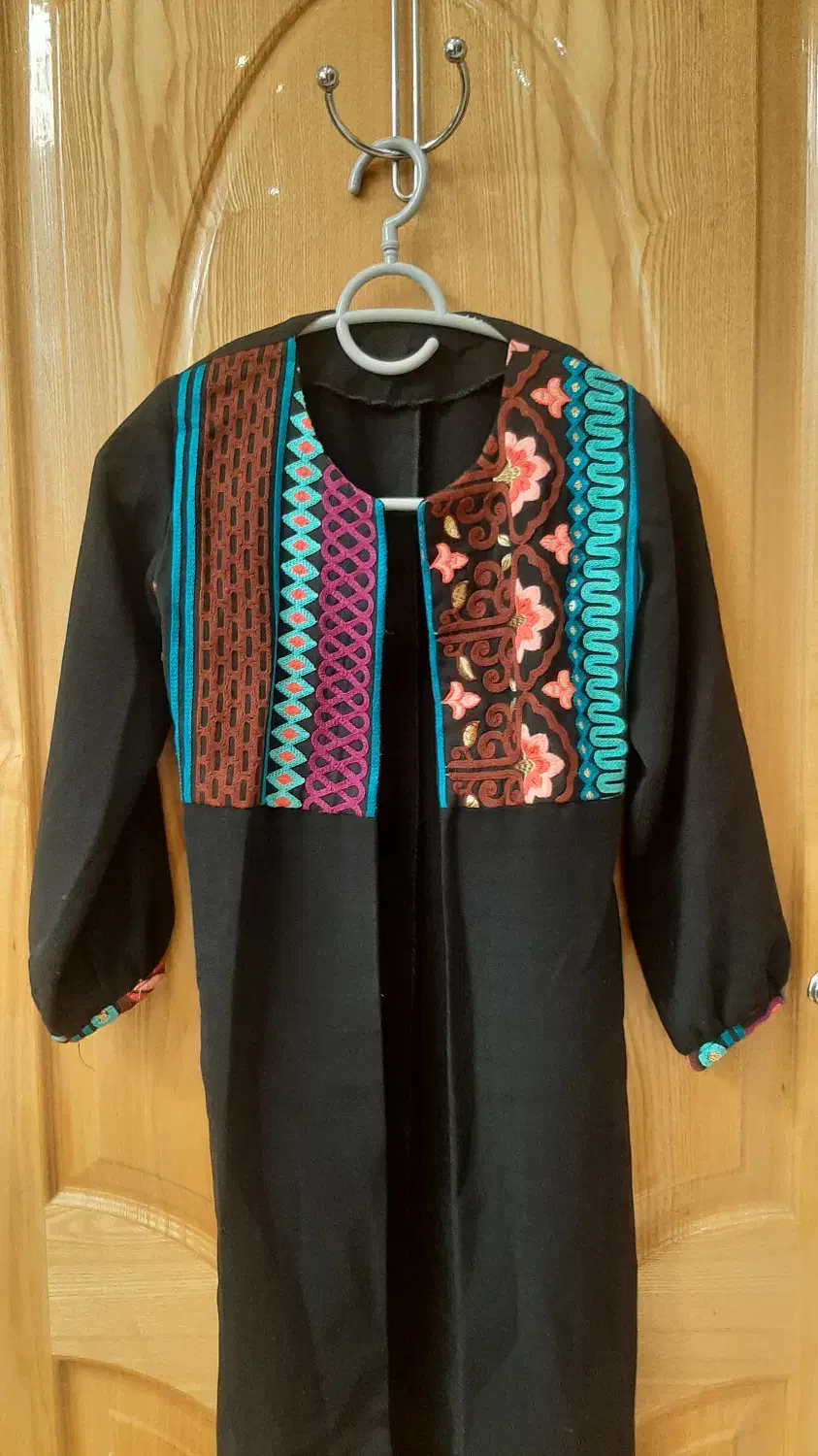 لباس|لباس|جهرم, |دیوار