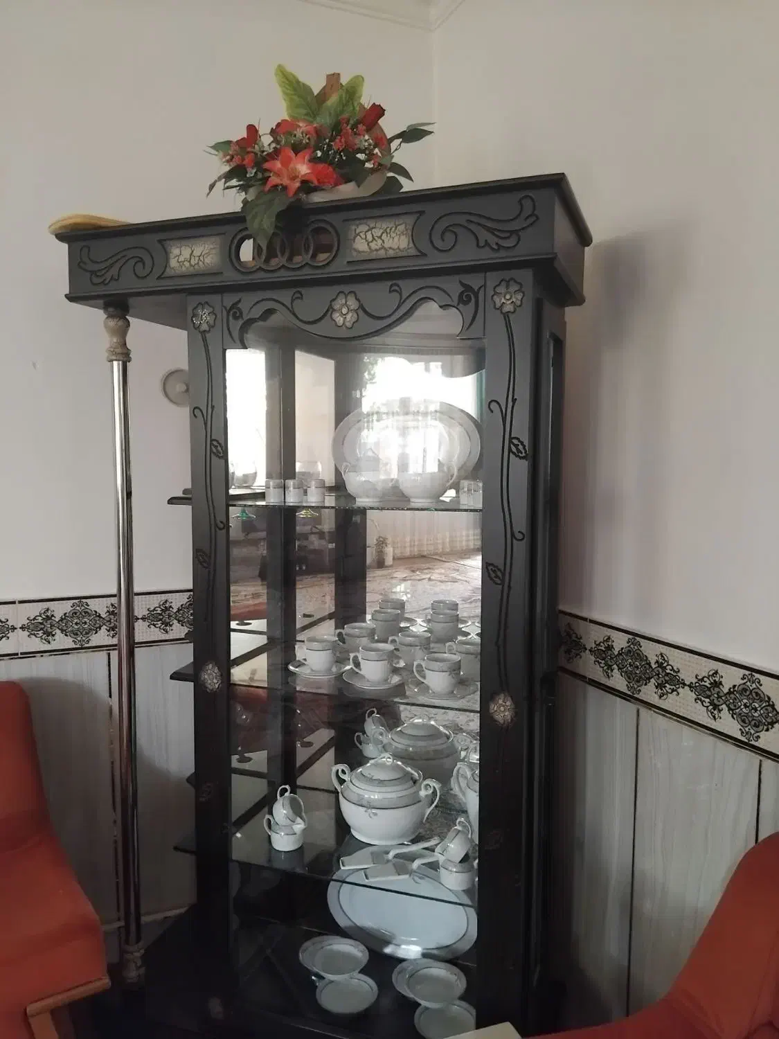 بوفه سالم و تمیز|بوفه، ویترین، کنسول|قیدار, |دیوار