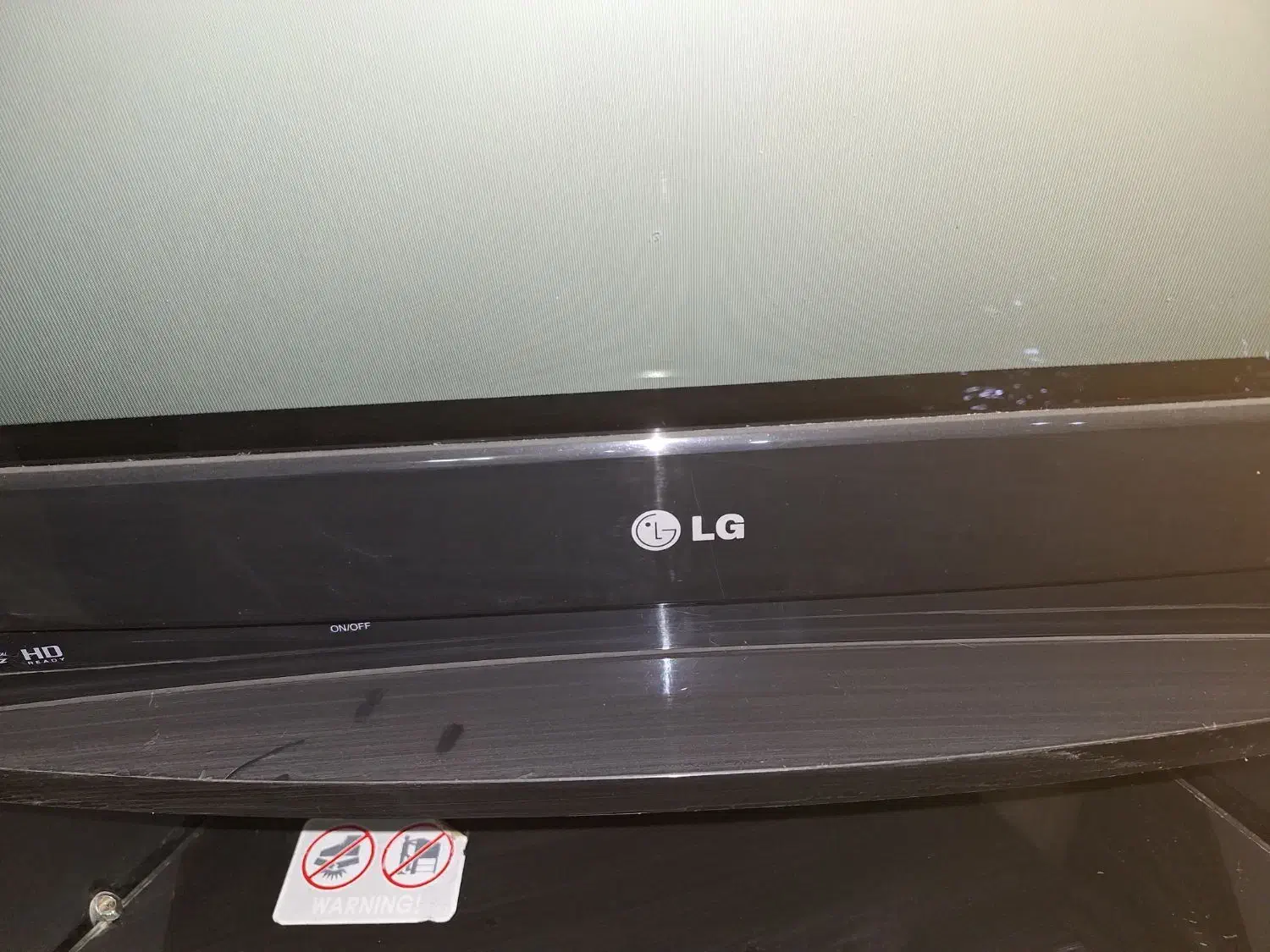 تلوزیون ۲۹ اینچ ال جی|تلویزیون و پروژکتور|زارچ, |دیوار