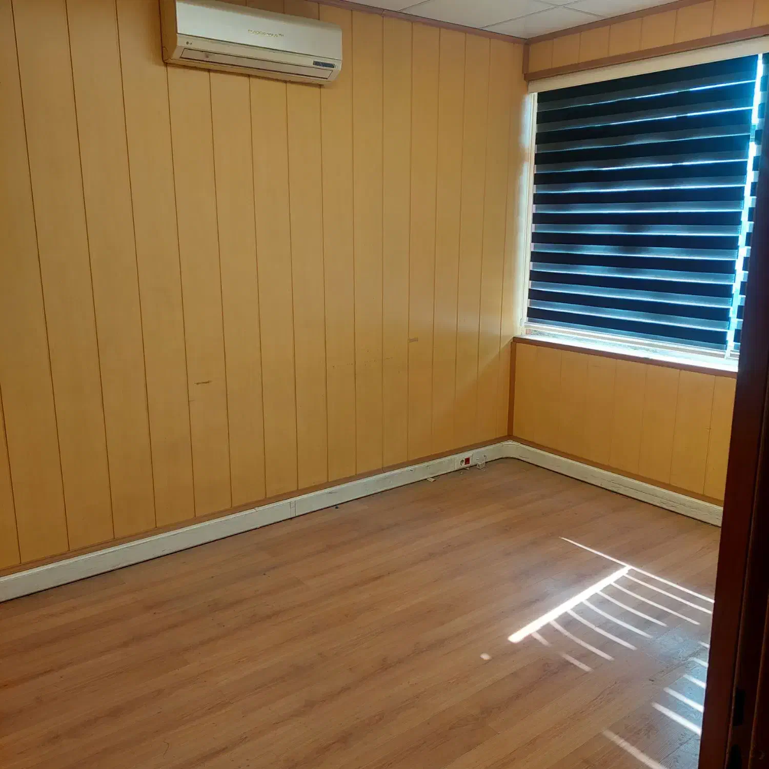 رهن و اجاره واحد اداری|اجارهٔ دفتر کار، اتاق اداری، مطب|تهران, جمالزاده|دیوار