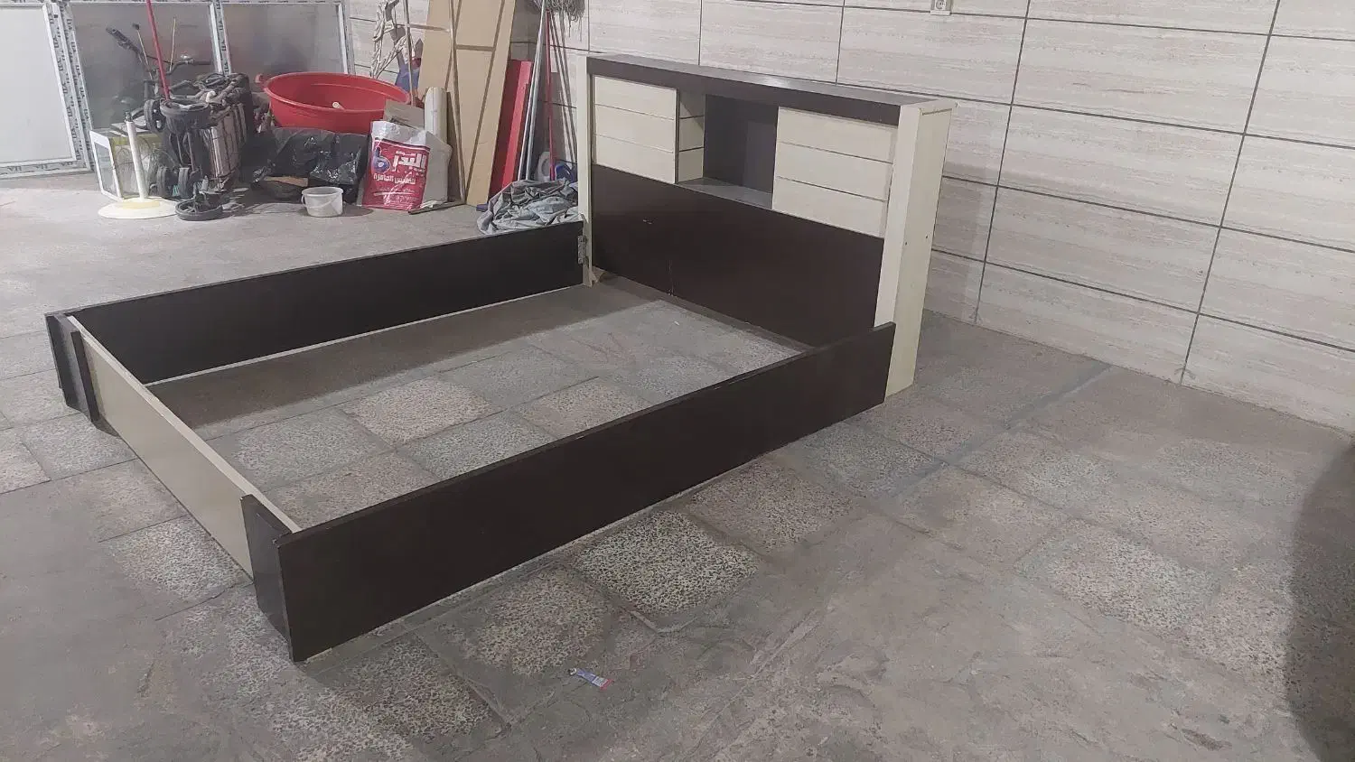 تخت خواب ۲نفره|تخت و سرویس خواب|شیراز, شریفآباد|دیوار