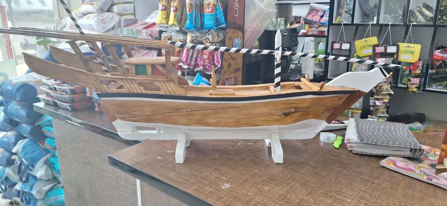 لنج سماچ|مجسمه، تندیس، ماکت|قشم, |دیوار