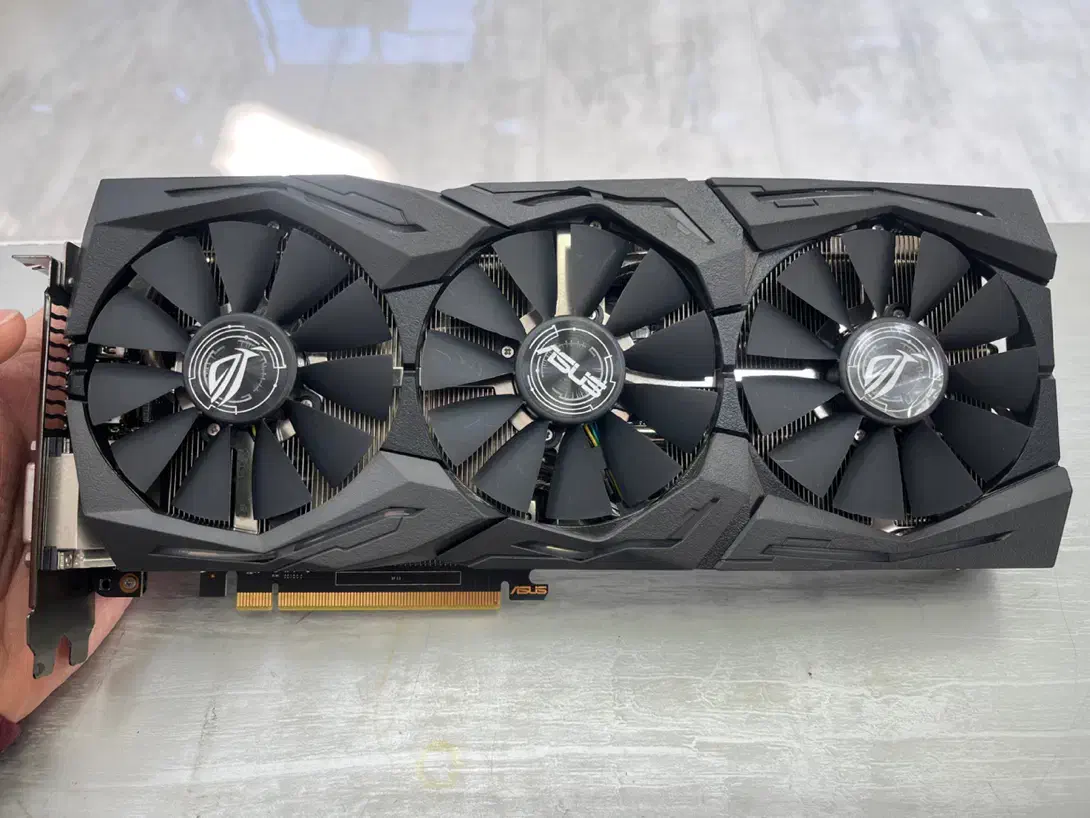 کارت گرافیک Asus GTX 1060-6G super|قطعات و لوازم جانبی رایانه|اراک, |دیوار