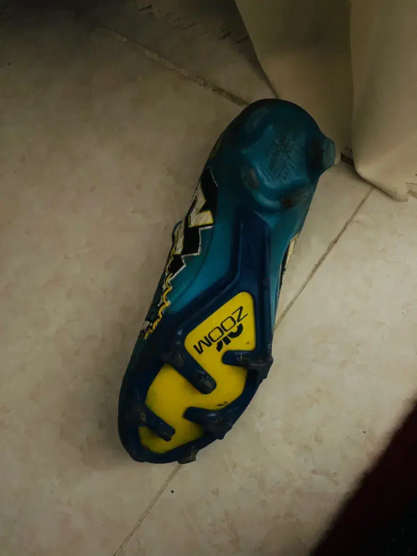 کفش چمنی سایز ۴۰|کیف، کفش، کمربند|یزد, |دیوار