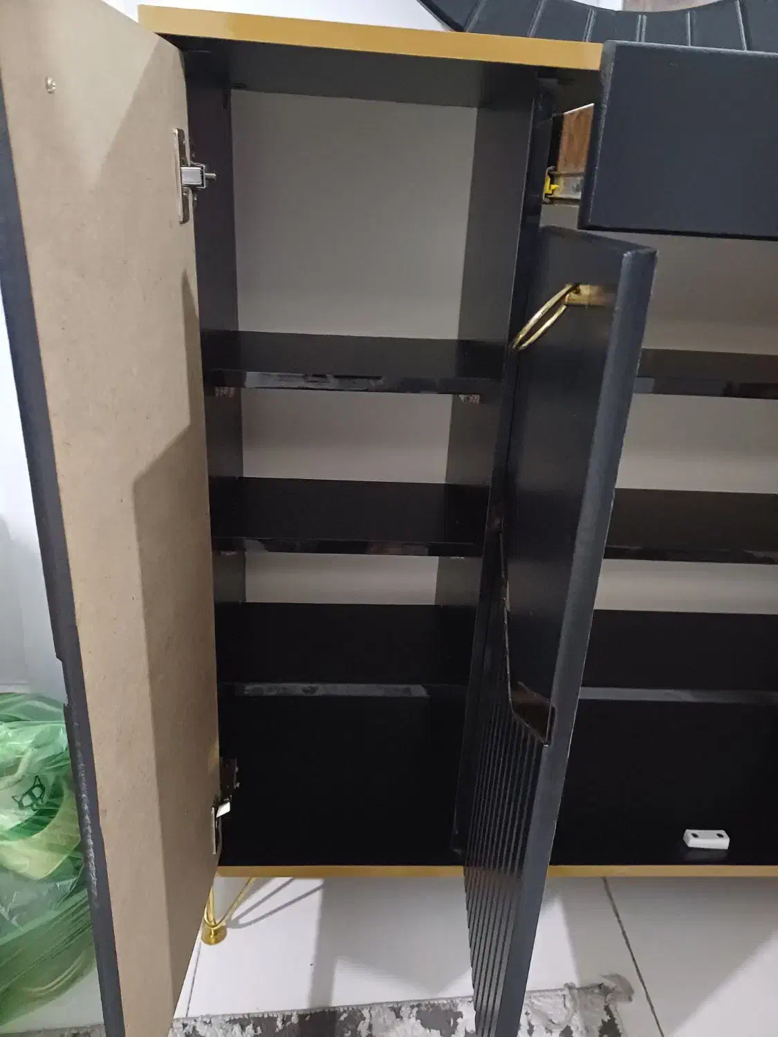 جاکفشی و میز تی وی و جلو مبلی و ۳عدد عسلی|مبلمان خانگی و میز عسلی|قرچک, پویینک|دیوار