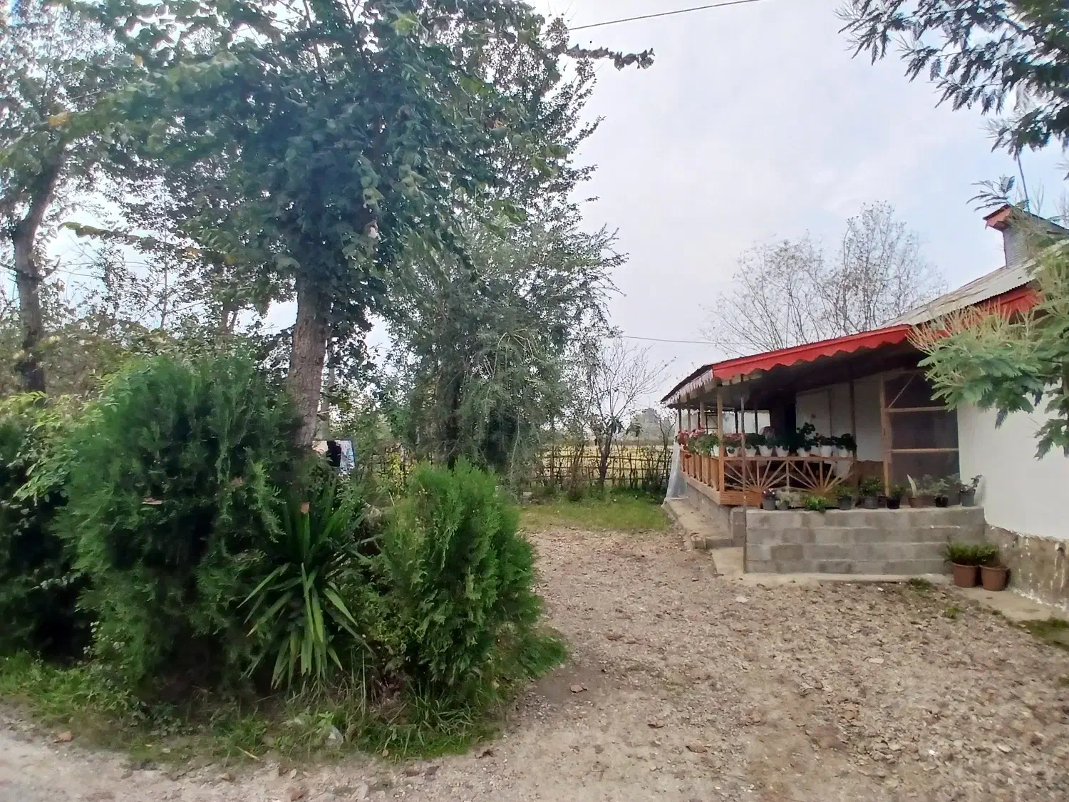 خانه محوطه ویلای نقلی دربهترمنطقه اطراف شفت|فروش خانه و ویلا|احمدسرگوراب, |دیوار