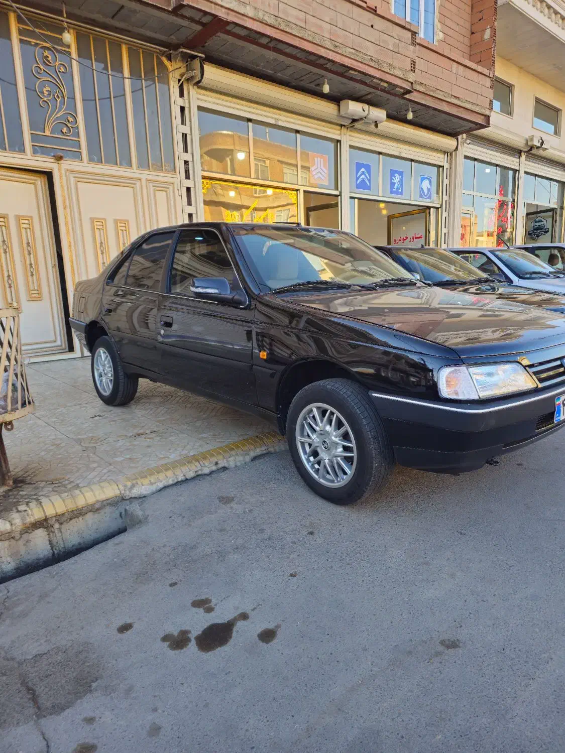 پژو ۴۰۵ مدل ۹۷ اتاق تعویض ۱۴۰۴|خودرو سواری و وانت|پیرانشهر, |دیوار