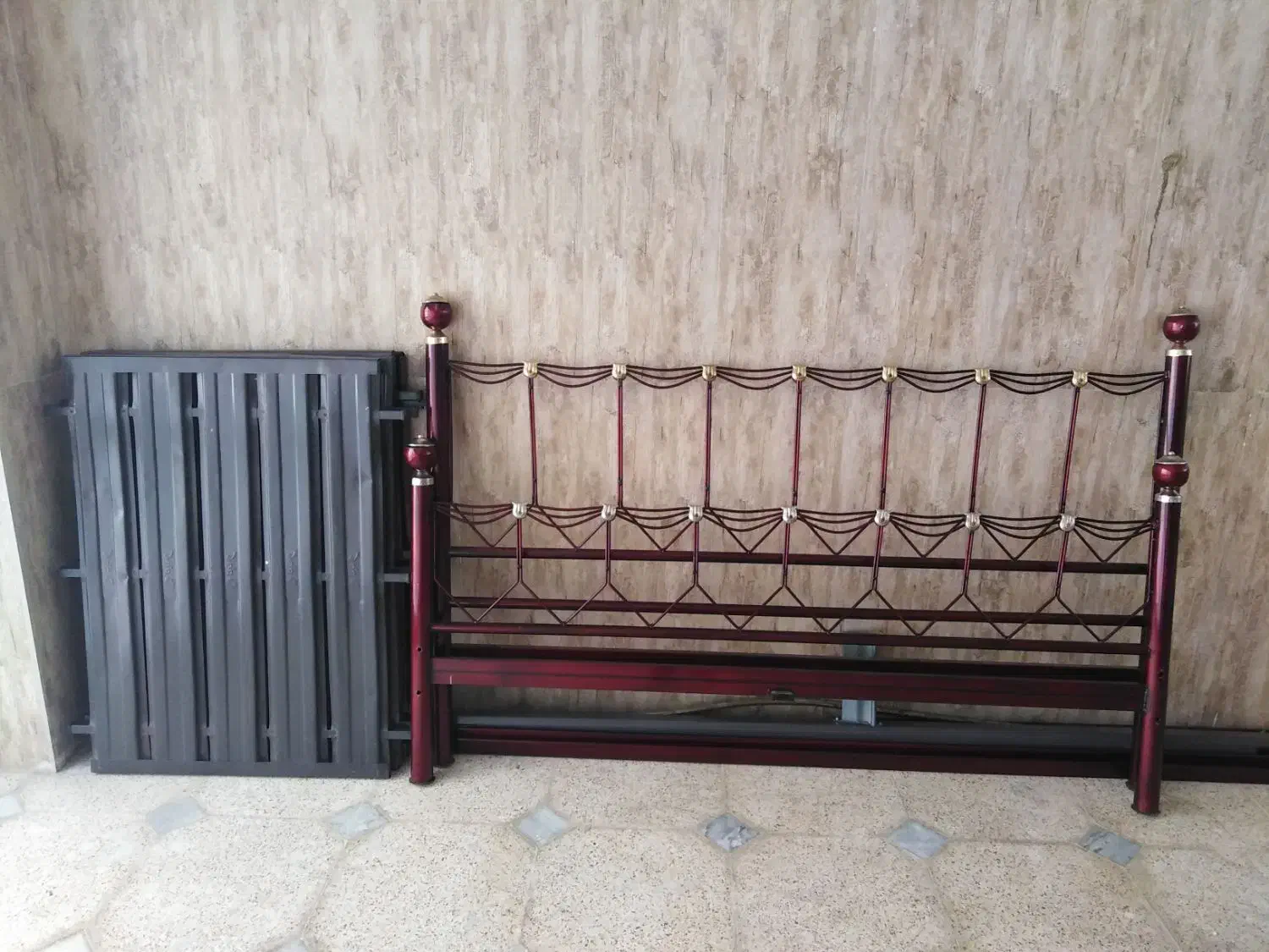 تخت فلزی دونفره|تخت و سرویس خواب|همدان, |دیوار