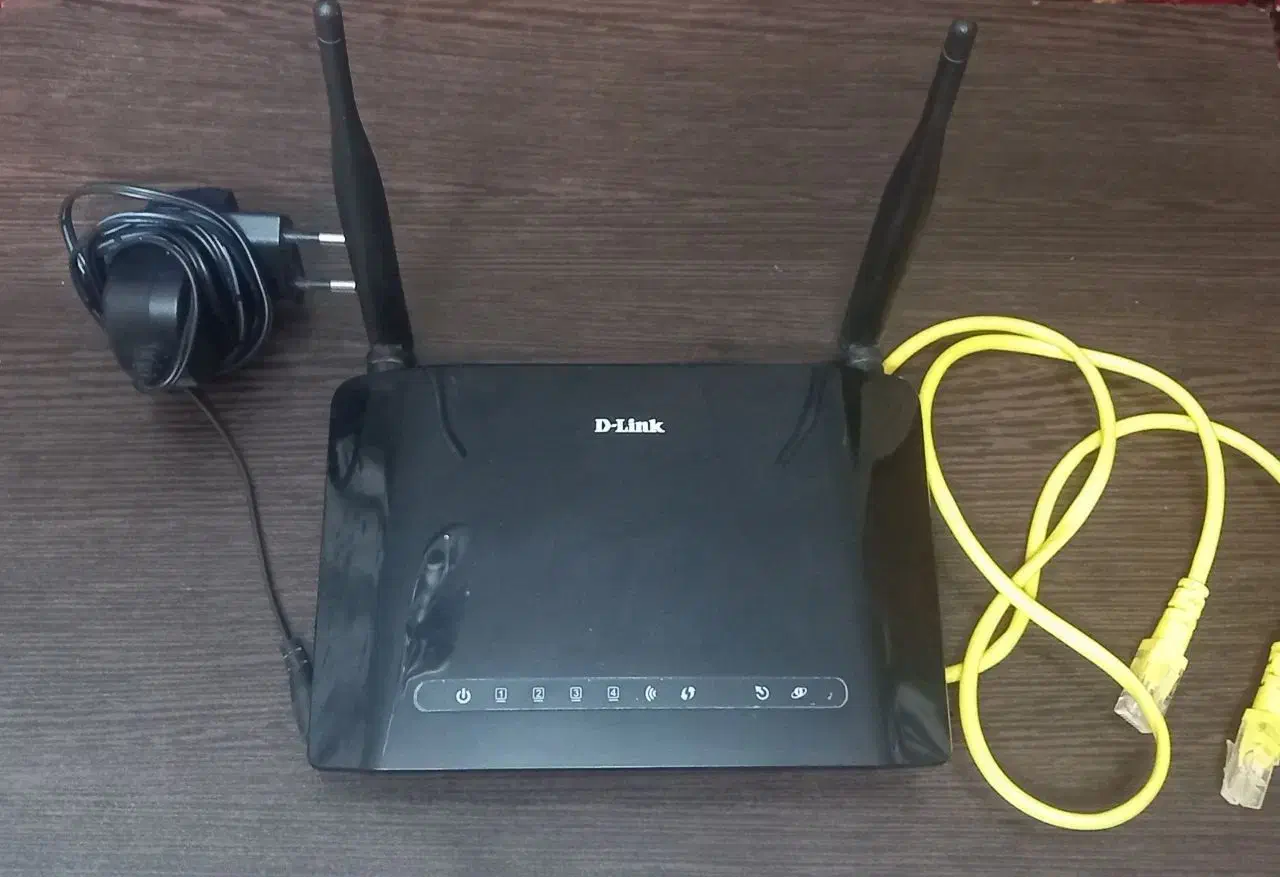 مودم بی‌سیم دی لینک D-Link مدل DSL-2740U در حد نو|مودم و تجهیزات شبکه|شیراز, ریاستی|دیوار