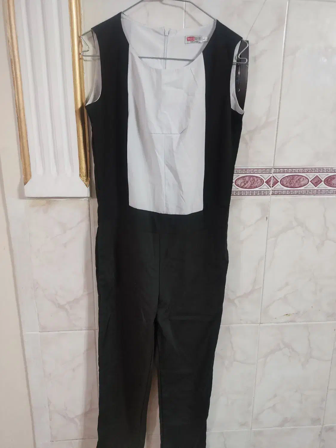 بلرسوت نو|لباس|شیراز, سفیرشمالی|دیوار