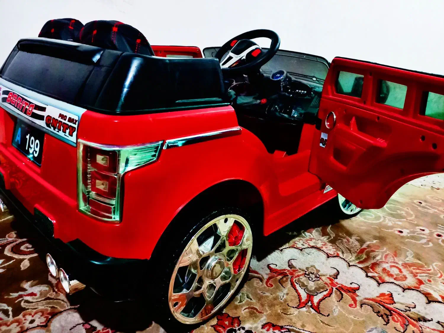 ماشین شارژی کنترلی لند کروز با چک و سفته|اسباببازی بچه|مشهد, ثامن|دیوار