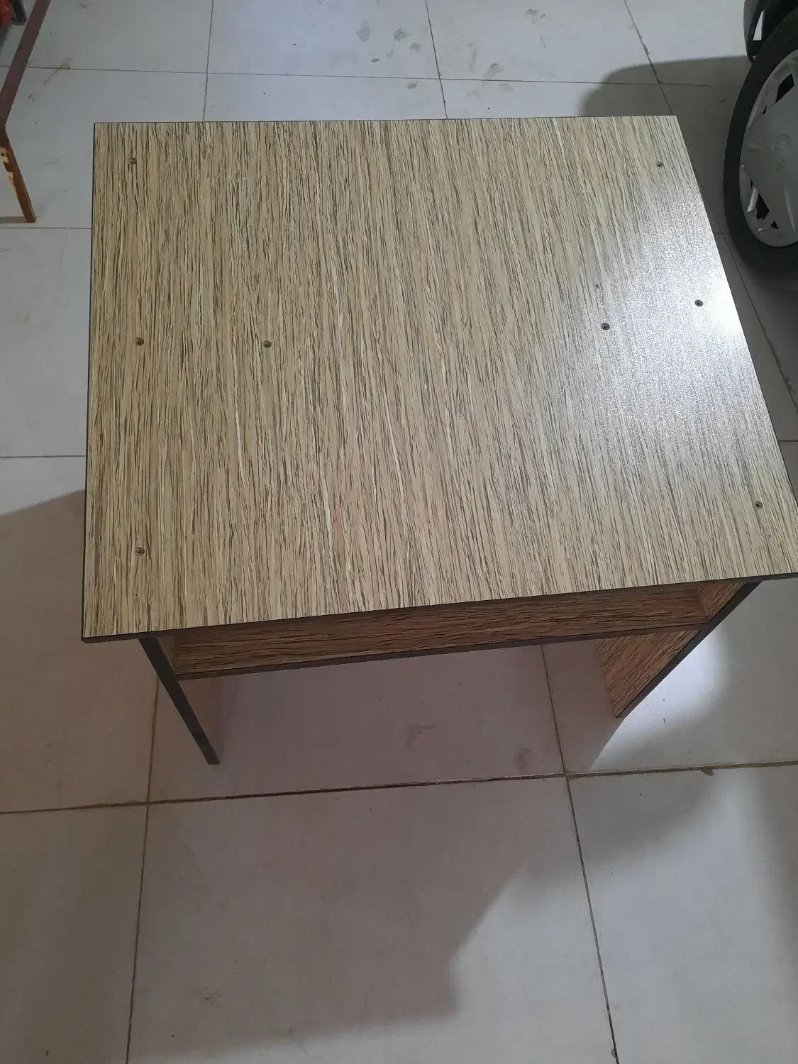 میز|میز تحریر و کامپیوتر|قروه, |دیوار